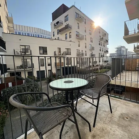 The Grand Martini - 2 Bedrooms, 2 Bathrooms, 2 Parking Places - Wroapart 아파트 브로츠와프