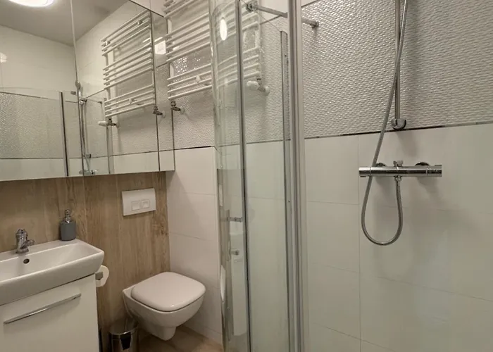 The Grand Martini - 2 Bedrooms, 2 Bathrooms, 2 Parking Places - Wroapart 브로츠와프