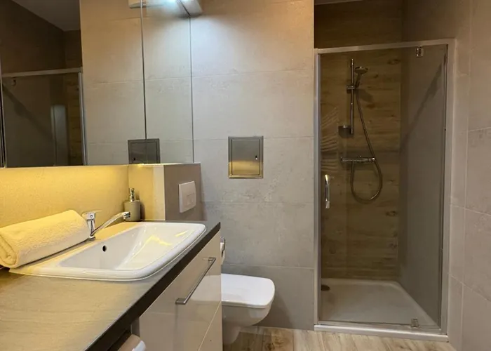 The Grand Martini - 2 Bedrooms, 2 Bathrooms, 2 Parking Places - Wroapart