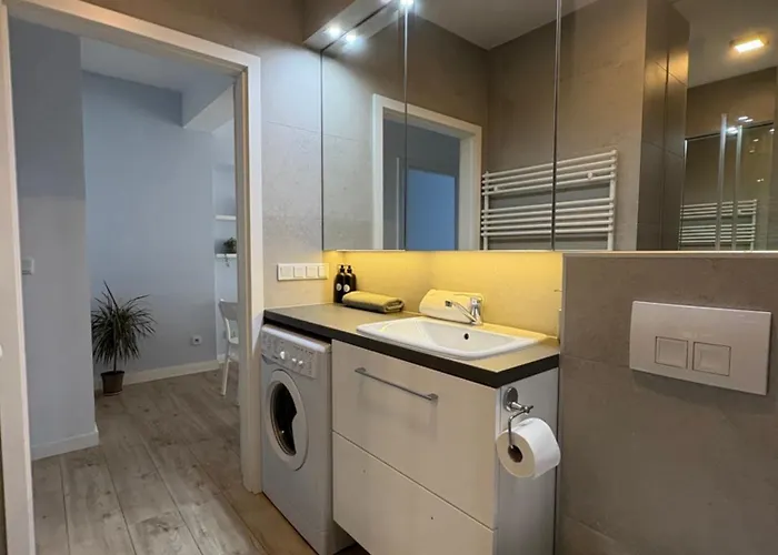 The Grand Martini - 2 Bedrooms, 2 Bathrooms, 2 Parking Places - Wroapart Wrocław