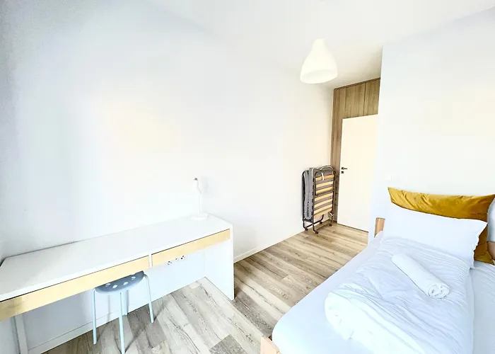 The Grand Martini - 2 Bedrooms, 2 Bathrooms, 2 Parking Places - Wroapart *